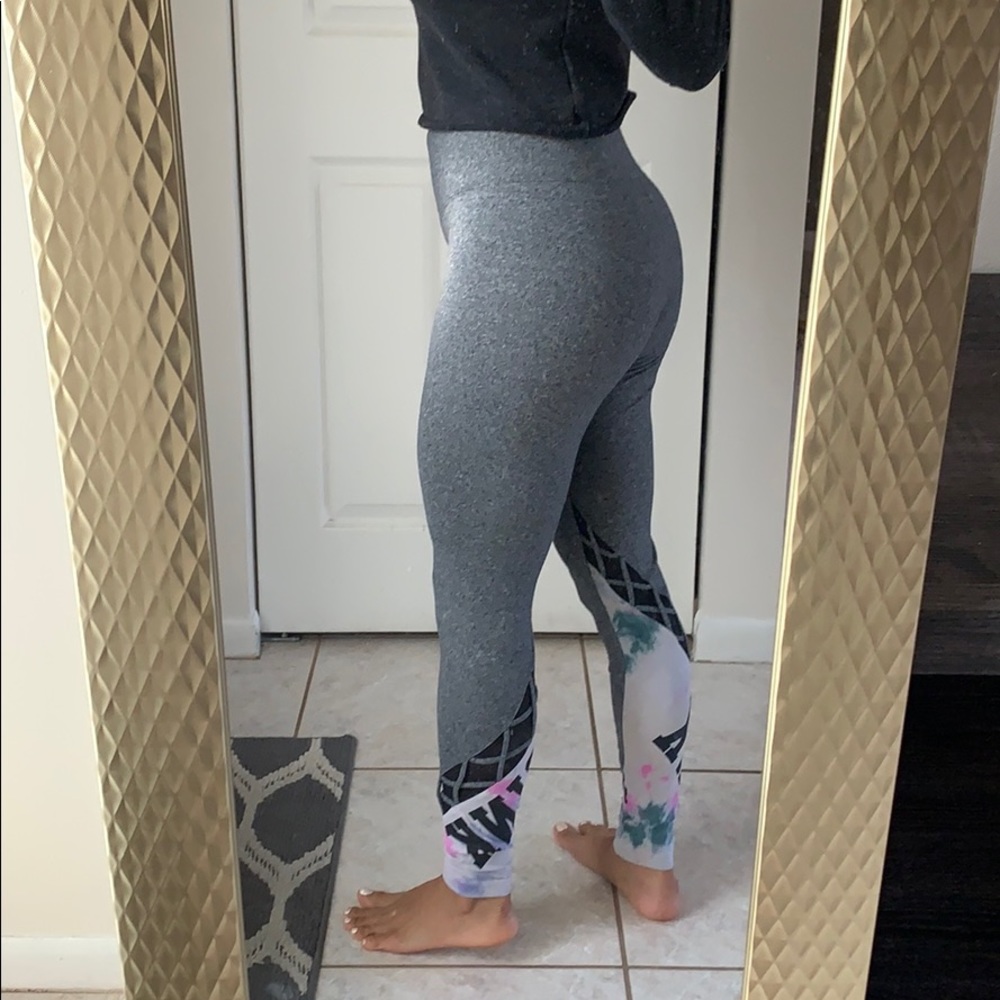 Pink yoga leggings